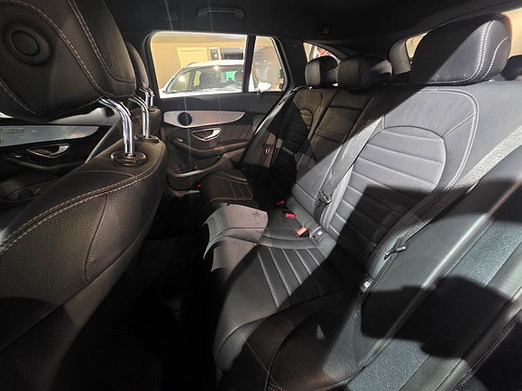 Mercedes-Benz C350 e 22 of 23