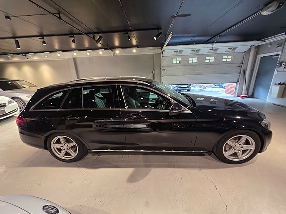 Mercedes-Benz C350 e 8 of 23