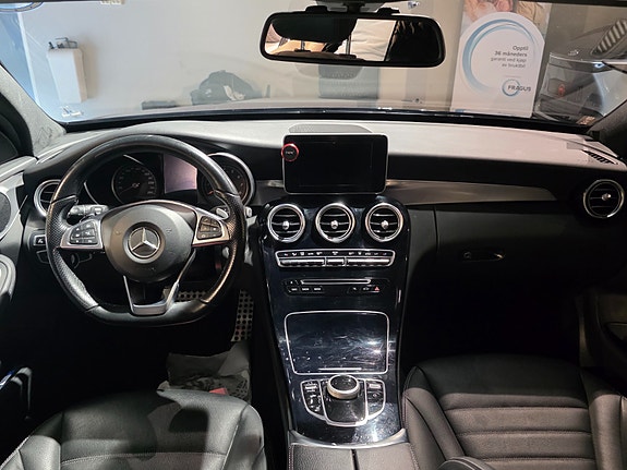 Mercedes-Benz C350 e 11 of 23