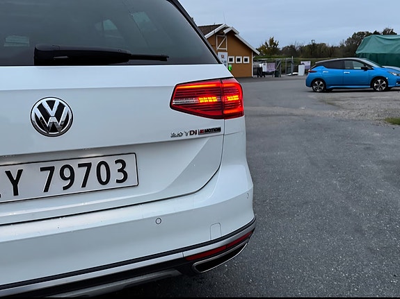 Volkswagen Passat Alltrack 22 of 30