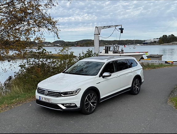 Volkswagen Passat Alltrack 3 of 30