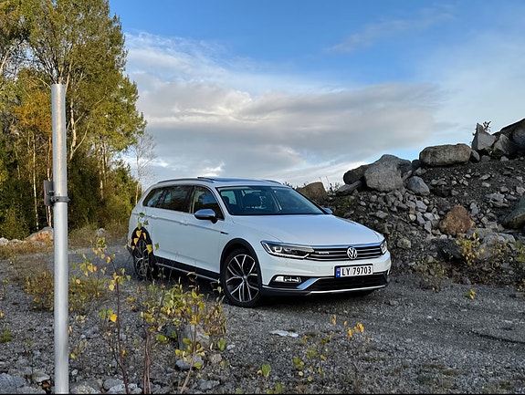 Volkswagen Passat Alltrack 16 of 30