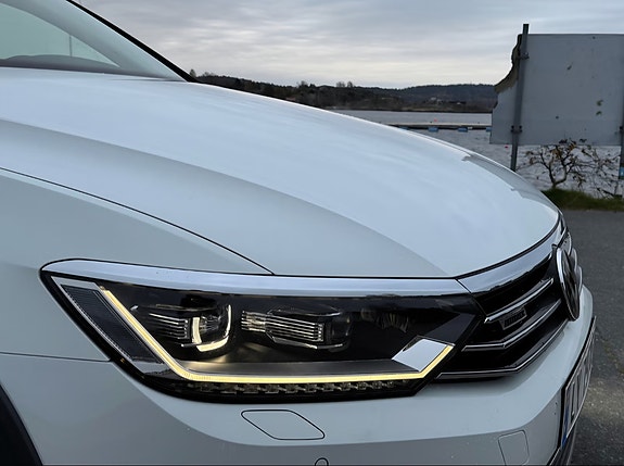 Volkswagen Passat Alltrack 15 of 30