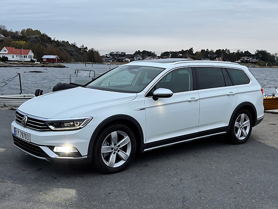 Volkswagen Passat Alltrack 7 of 30
