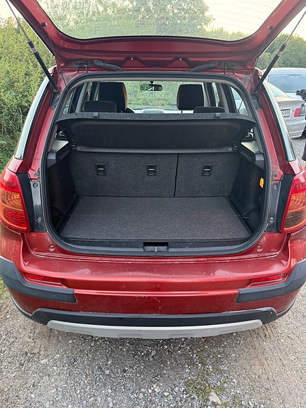 Suzuki SX4 5 of 24
