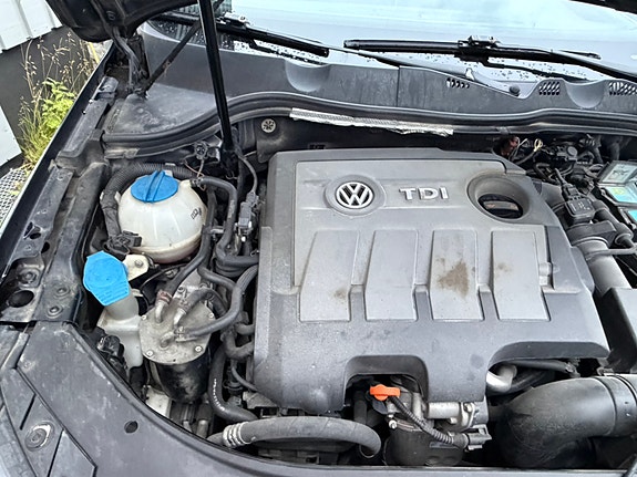 Volkswagen Passat 15 of 25