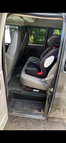 Chevrolet Express 3 of 6