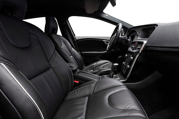 Volvo V40 20 of 22