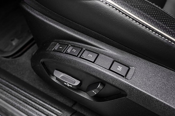 Volvo V40 9 of 22