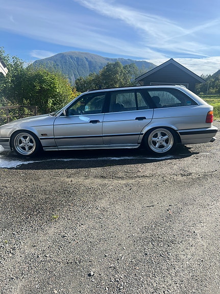 BMW 525tds 7 of 24