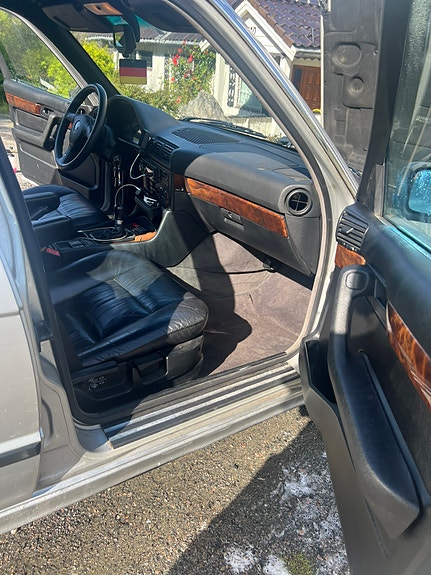 BMW 525tds 12 of 24
