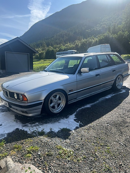 BMW 525tds 8 of 24