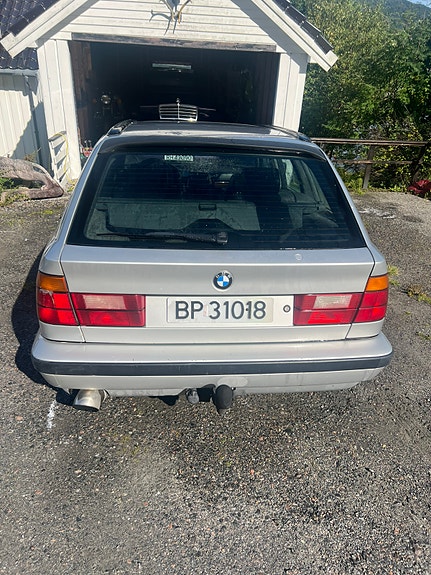 BMW 525tds 5 of 24