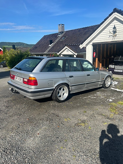 BMW 525tds 4 of 24