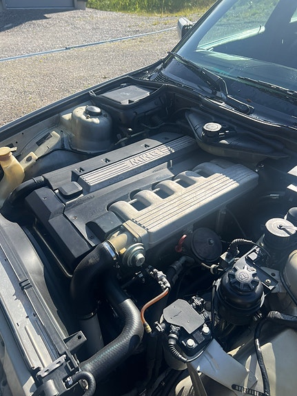 BMW 525tds 10 of 24