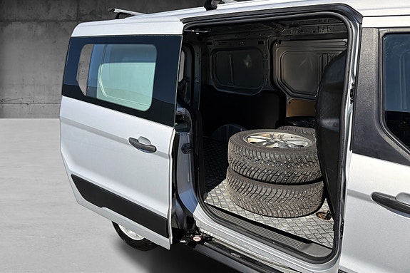 Ford Transit Connect 11 of 12