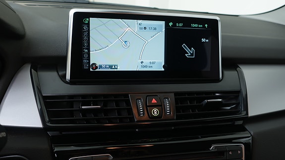 BMW 225xe 17 of 30