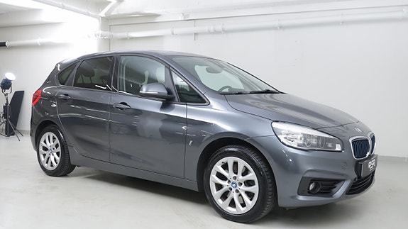 BMW 225xe 29 of 30