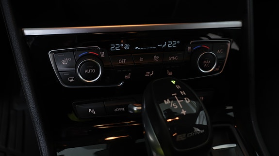 BMW 225xe 20 of 30