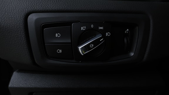 BMW 225xe 15 of 30