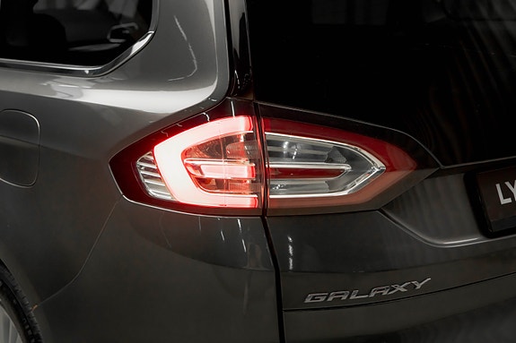 Ford Galaxy 11 of 28
