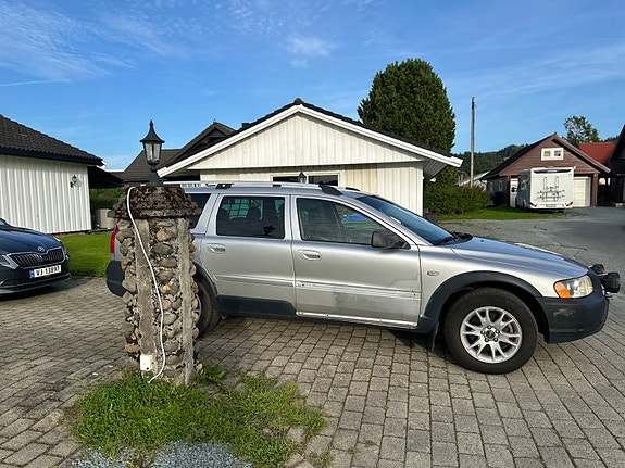 Volvo XC70 6 of 30