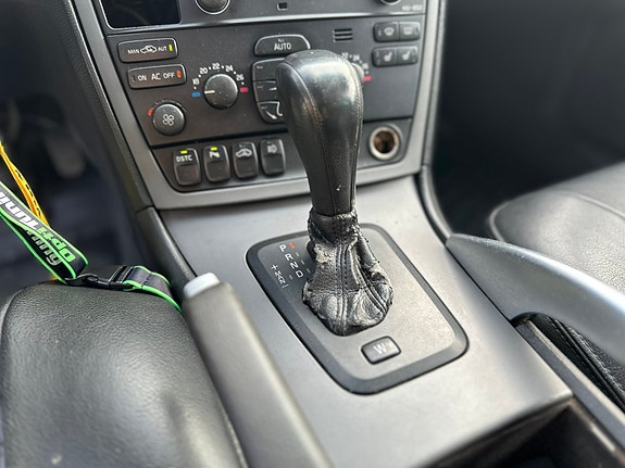 Volvo XC70 22 of 30