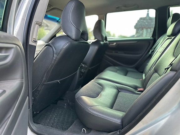 Volvo XC70 24 of 30