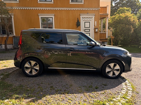 Kia e-Soul 8 of 30