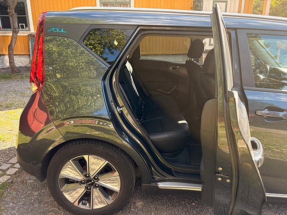Kia e-Soul 12 of 30