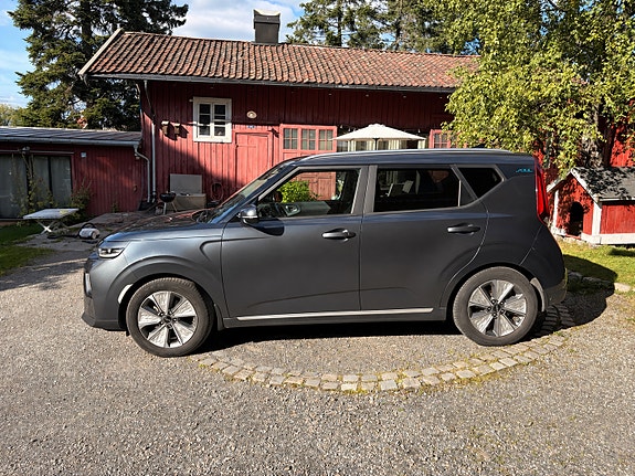 Kia e-Soul 3 of 30