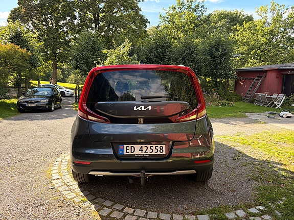 Kia e-Soul 5 of 30
