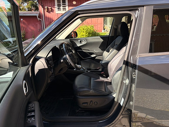 Kia e-Soul 9 of 30