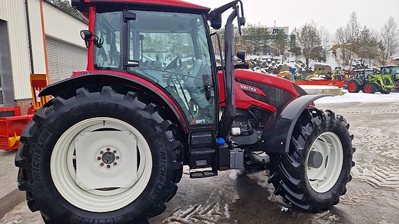 Valtra 134 A 3 of 13
