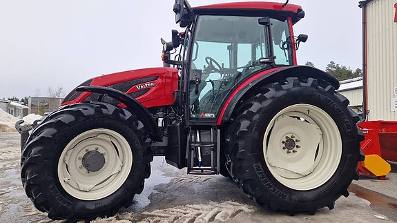 Valtra 134 A 6 of 13