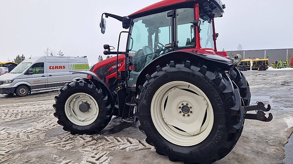Valtra 134 A 5 of 13