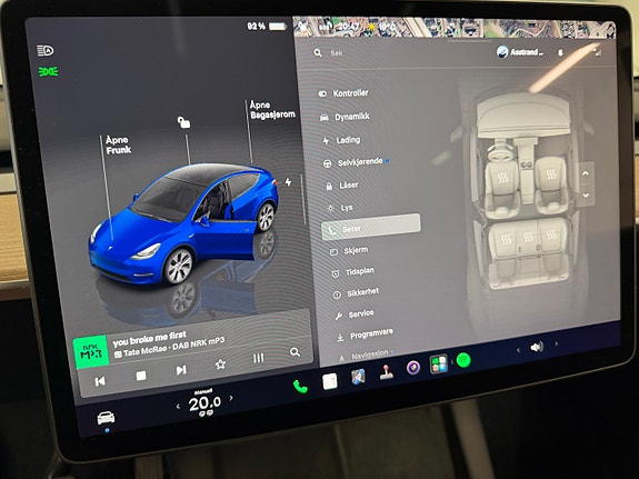 Tesla Model Y 27 of 30