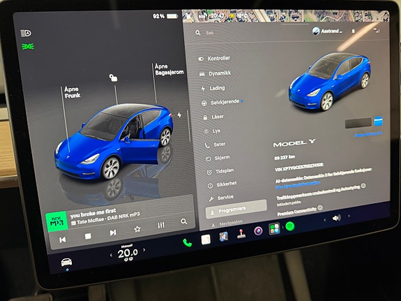 Tesla Model Y 25 of 30