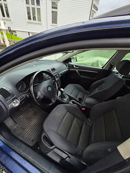 Skoda Octavia 5 of 9
