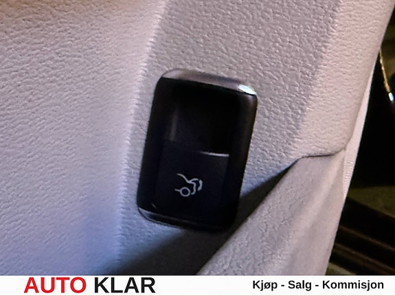 Mercedes-Benz E250 26 of 30