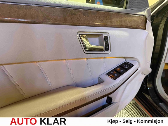 Mercedes-Benz E250 24 of 30