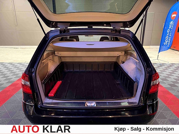 Mercedes-Benz E250 10 of 30