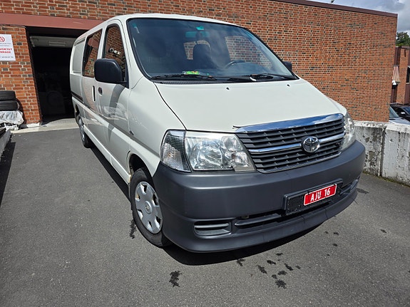 Toyota HiAce 10 of 11