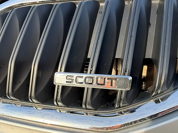 Skoda Octavia Scout 10 of 30