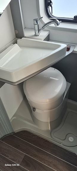 Adria Twin 600 STP 24 of 30