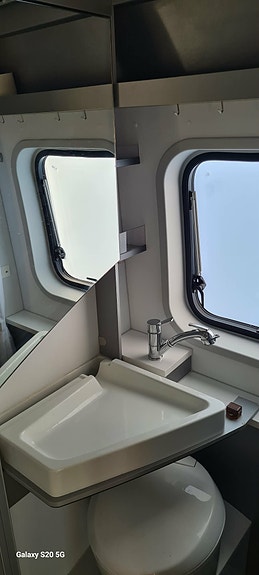 Adria Twin 600 STP 25 of 30