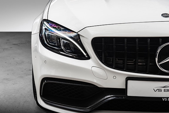 Mercedes-Benz C63 4 of 28