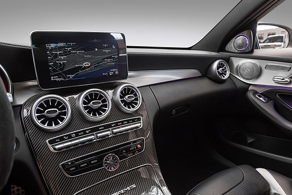 Mercedes-Benz C63 19 of 28