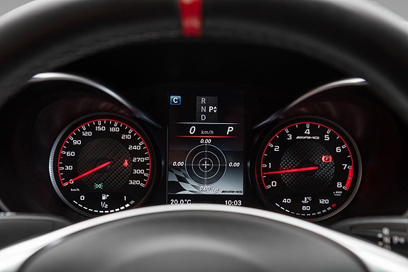 Mercedes-Benz C63 18 of 28