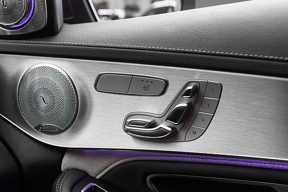 Mercedes-Benz C63 27 of 28